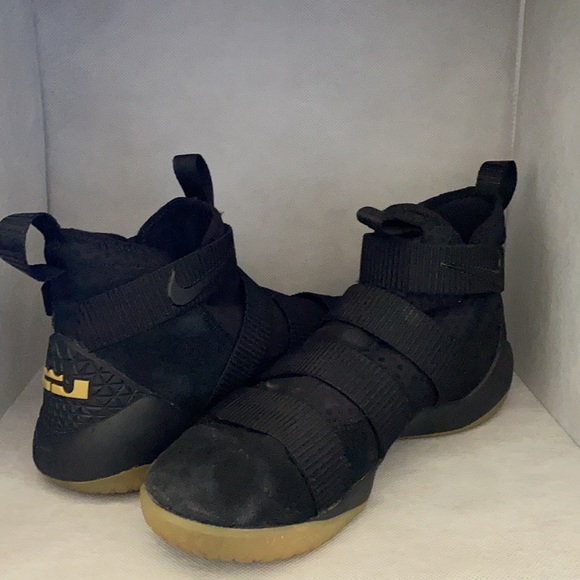 Nike LeBron James soldier 11s - Picture 11 of 11
